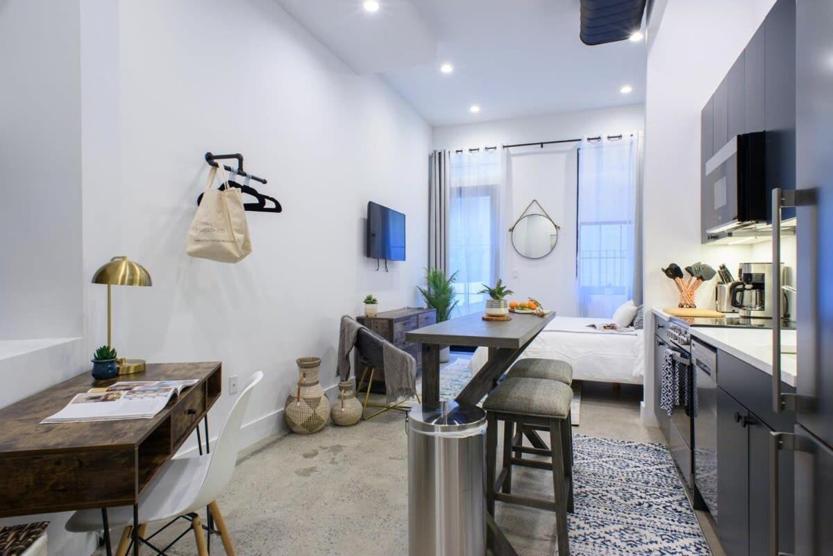 3-2 Prime East Village Private Outdoor Ferienhaus