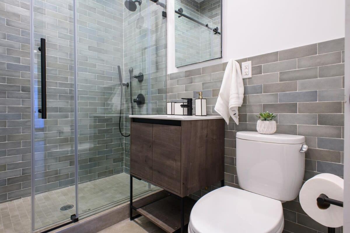3-2 Prime East Village Private Outdoor Ferienhaus